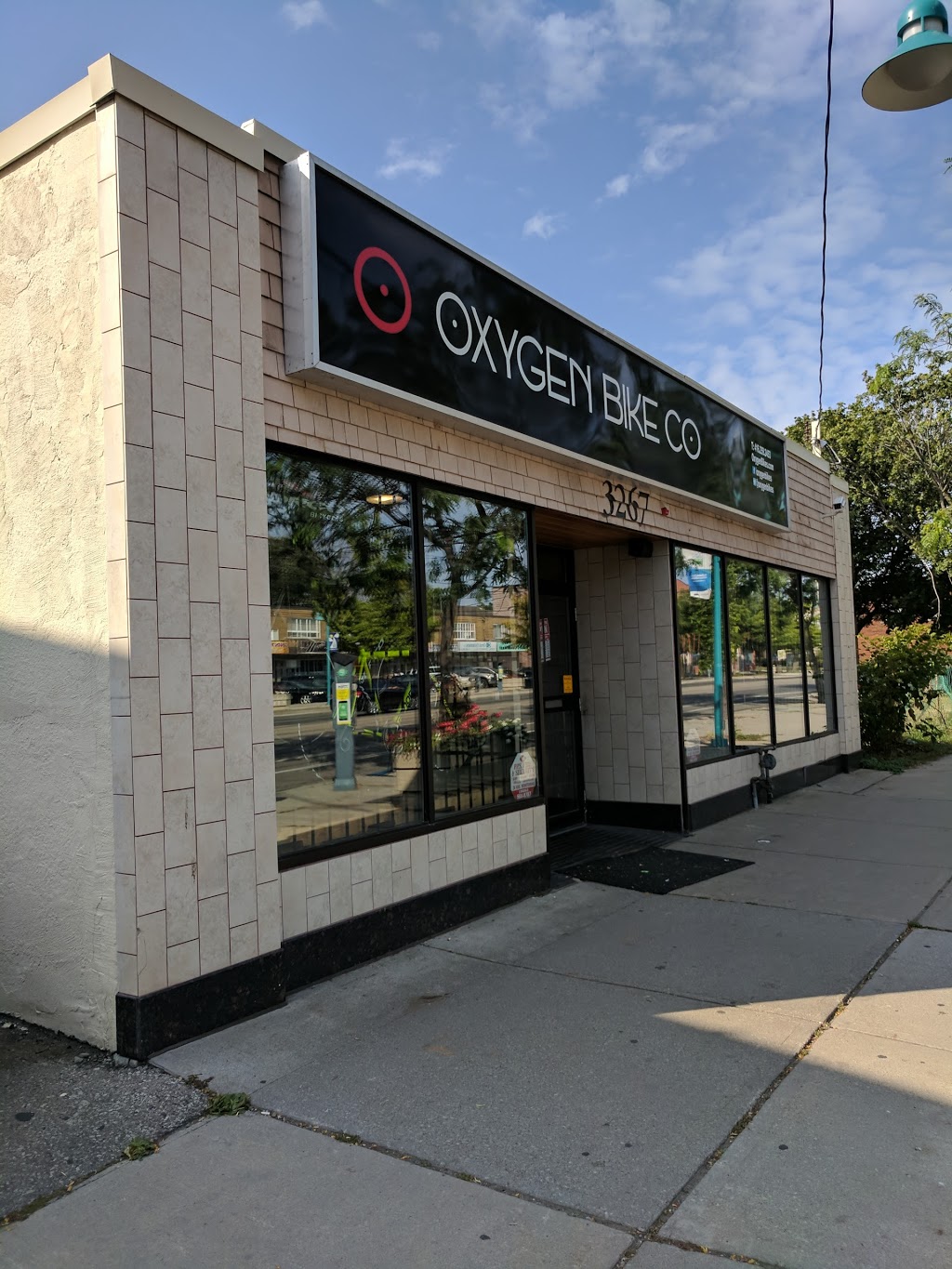 Oxygen Bike Co. | 3267 Lake Shore Blvd W, Etobicoke, ON M8V 1M2, Canada | Phone: (416) 259-2453