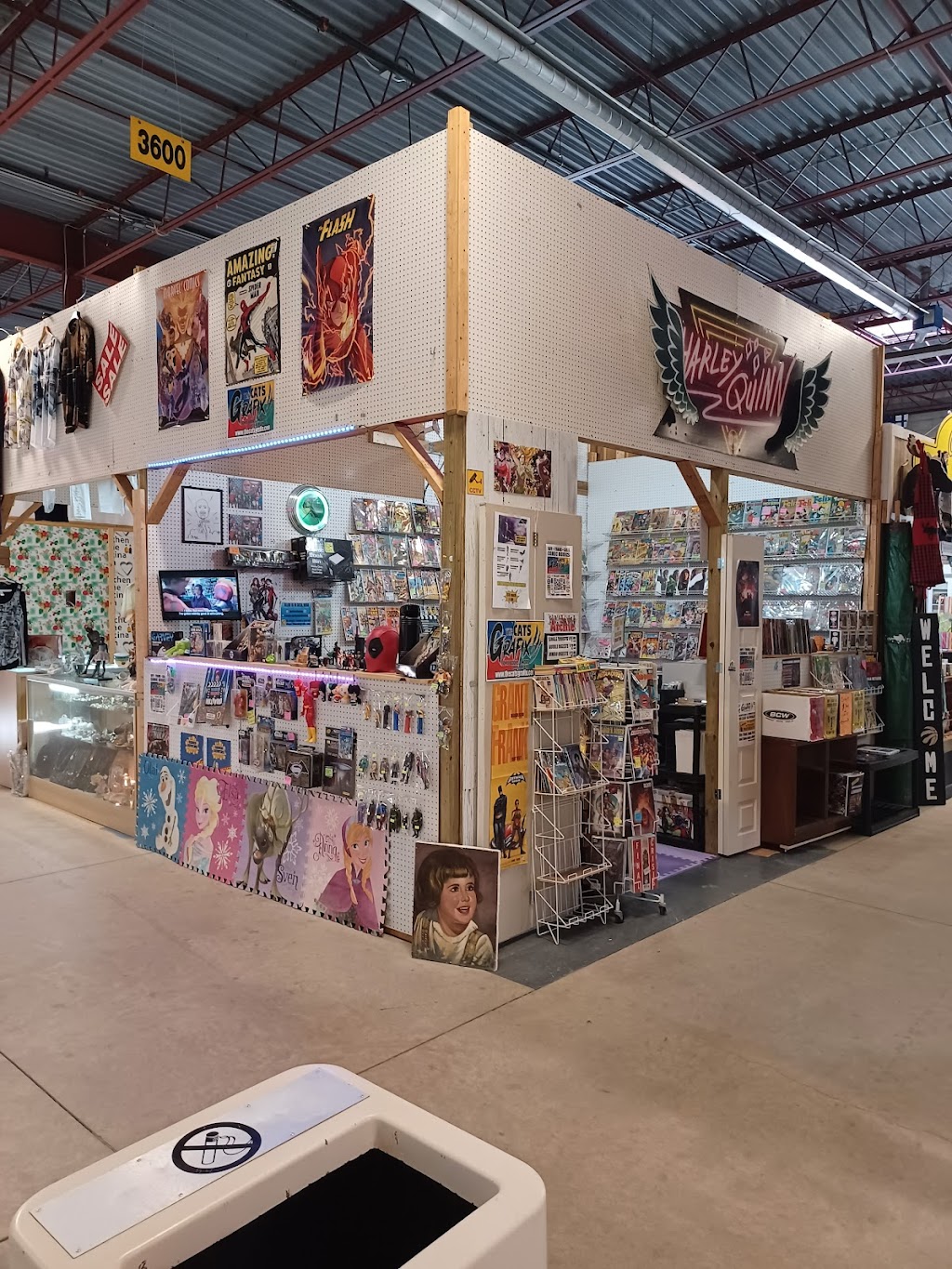 The Cats Grafix Comics | 2207 Industrial Park Rd booth, 250 400 Market, Innisfil, ON L9S 3V9, Canada | Phone: (705) 207-6098