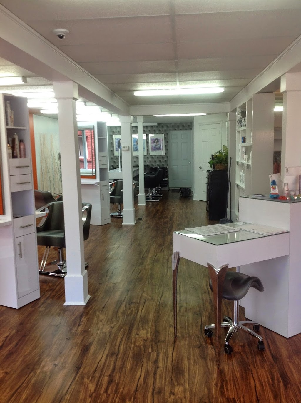 Mozaïk Artistes Coiffeurs | 55 Rue Mountain, Granby, QC J2G 6S3, Canada | Phone: (450) 994-6444