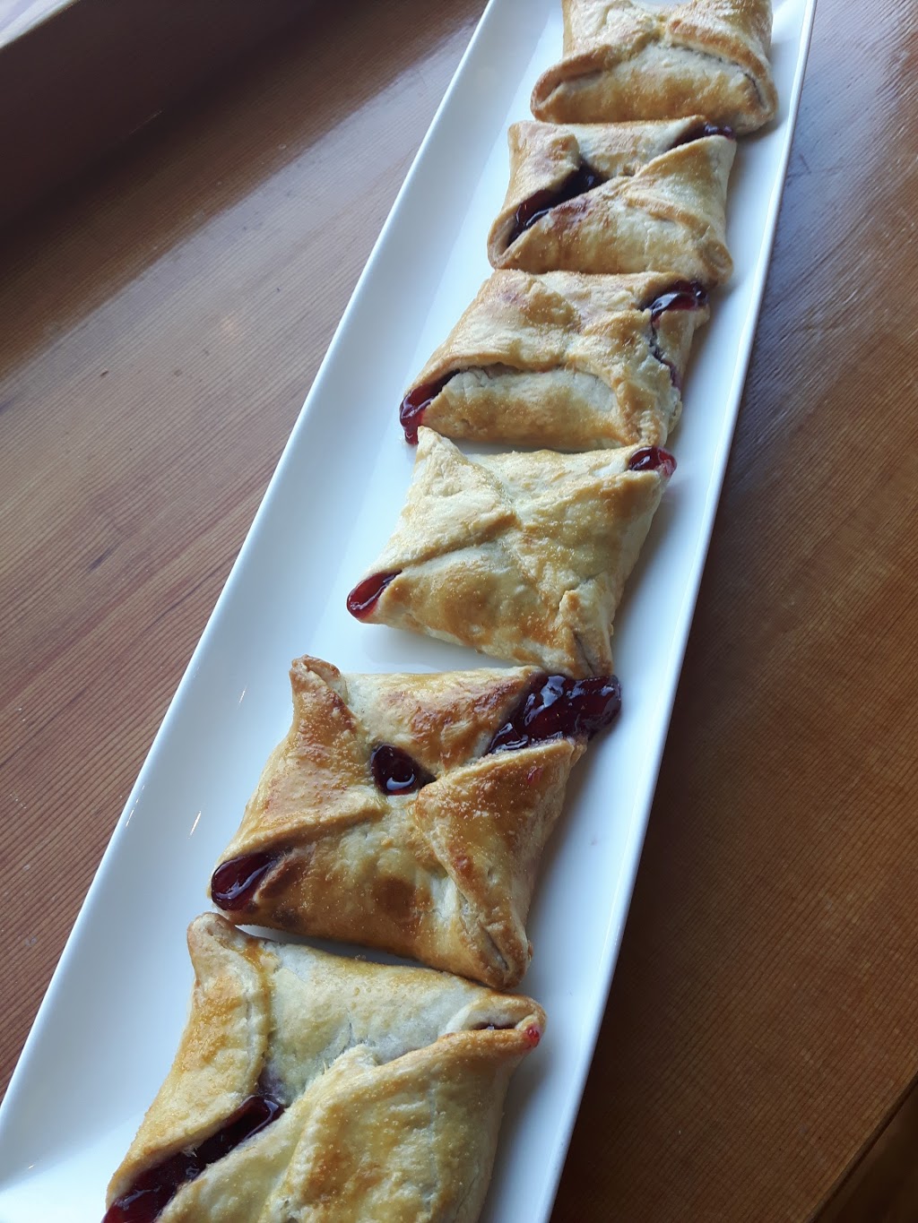 The sawdust bakery | 3185 Via Centrale, Kelowna, BC V1V 2A7, Canada | Phone: (778) 796-7965