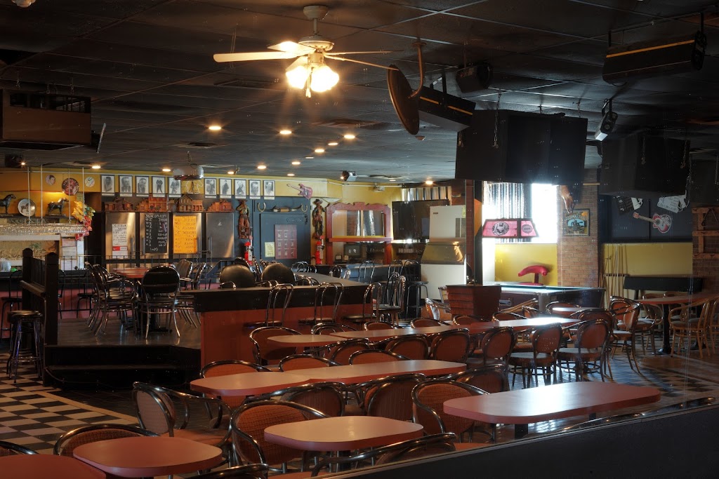 Bar LEtalon Fabreville - Bar rencontre | 3496 Bd Dagenais O, Laval, QC H7P 1V7, Canada | Phone: (450) 622-5805