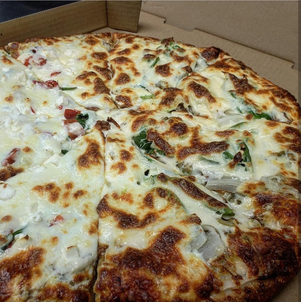 Lorenzos Pizzeria | 100 Castlefrank Rd, Kanata, ON K2L 2V6, Canada | Phone: (613) 836-3311