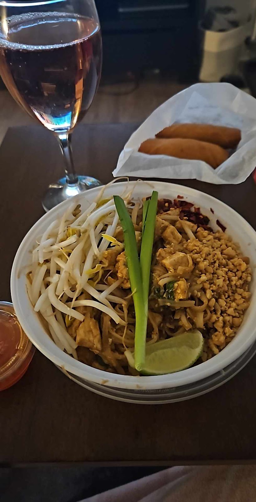 Délicieusement Thaï | 422 Rue Haspect, Gatineau, QC J8L 3W7, Canada | Phone: (873) 655-5296