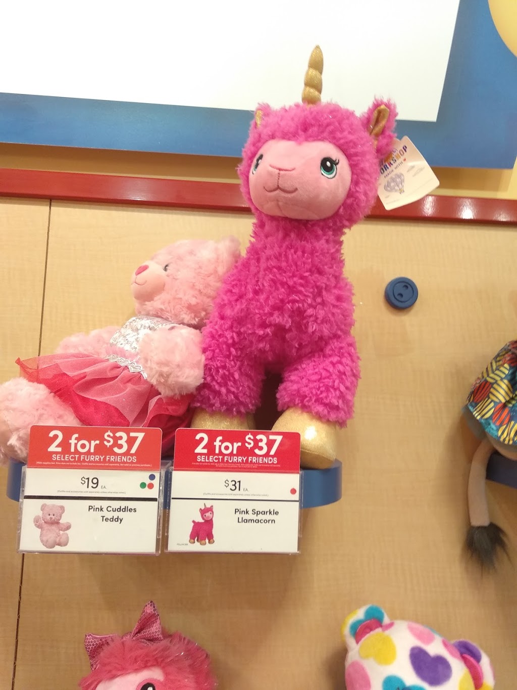 Build-A-Bear Workshop | 100 Bayshore Dr, Nepean, ON K2B 8C1, Canada | Phone: (343) 804-0500
