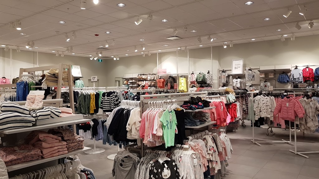 H&M | 5950 Rodeo Dr, Mississauga, ON L5R 3V6, Canada | Phone: (855) 272-7007