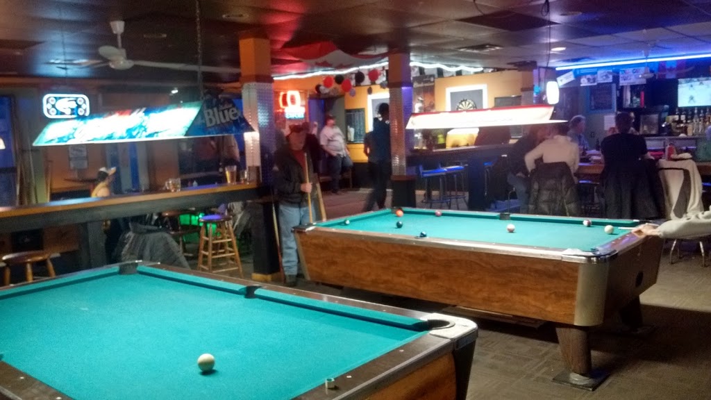Sidelines Sports Bar & Grill | 991 King St E, Cambridge, ON N3H 3P4, Canada | Phone: (519) 653-9457