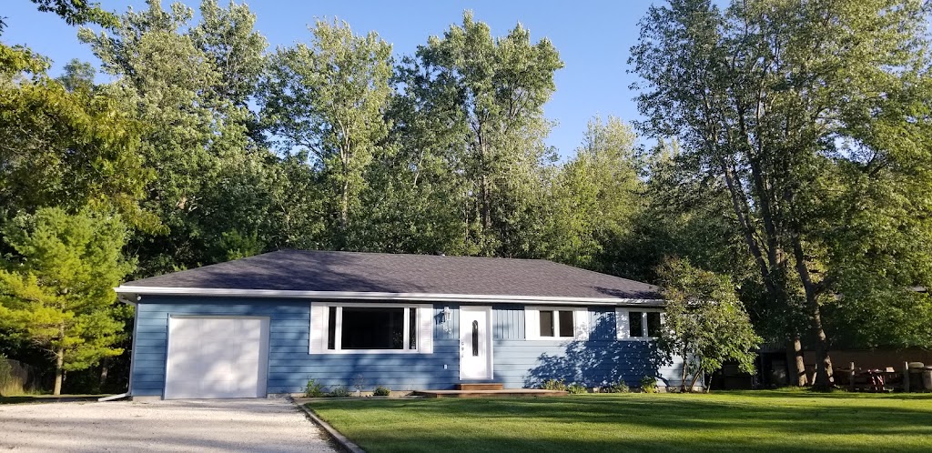 Claudes roofing | 153 Antigua Dr, Wasaga Beach, ON L9Z 2S2, Canada | Phone: (705) 429-4738