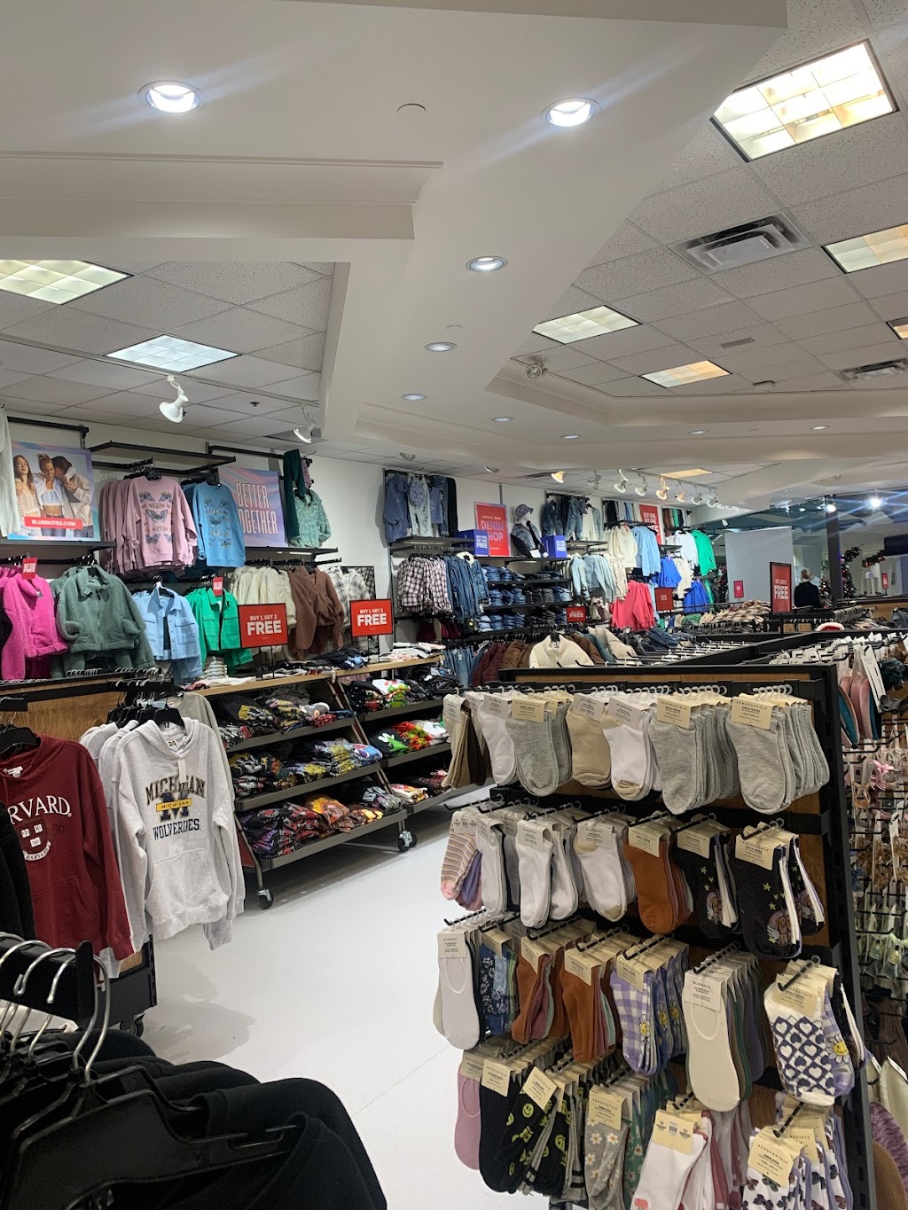 Bluenotes | 1632 14 Ave NW, Calgary, AB T2N 1M7, Canada | Phone: (403) 920-0362