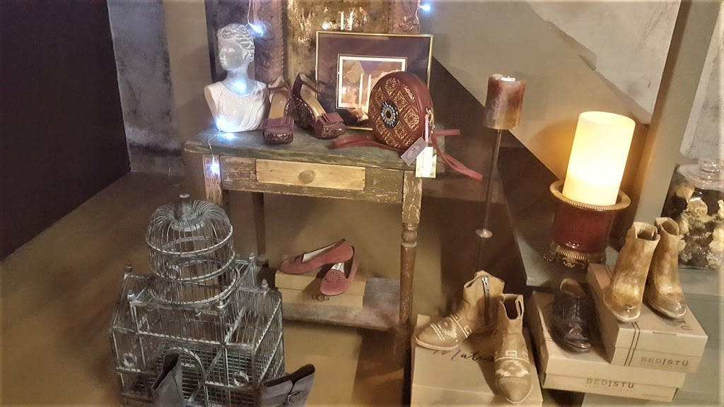 My One & Only Funky Chic Boutique | 3879 Highland Rd, Arnprior, ON K7S 3G9, Canada | Phone: (613) 623-0474