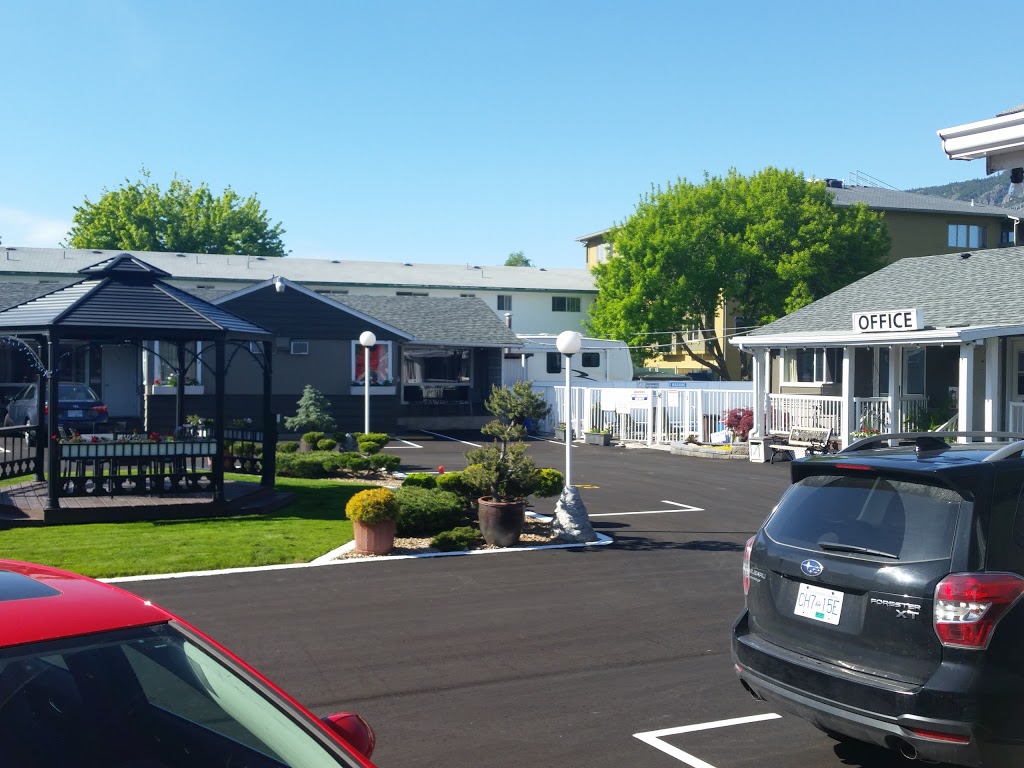 Valley Star Motel | 3455 Skaha Lake Rd, Penticton, BC V2A 6G6, Canada | Phone: (250) 492-7205