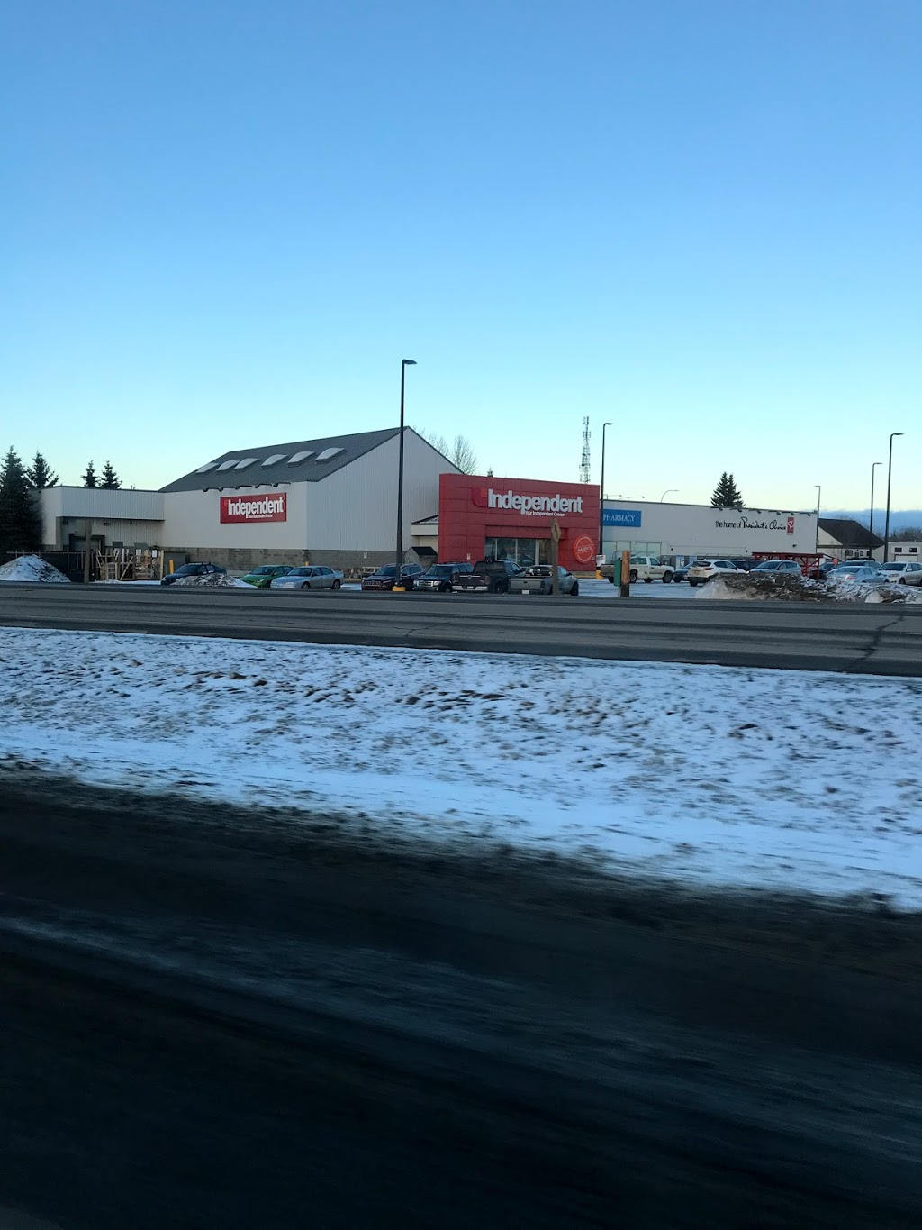Hardys Your Independent Grocer | 16 Superior St, Devon, AB T9G 1Z1, Canada | Phone: (780) 987-8930