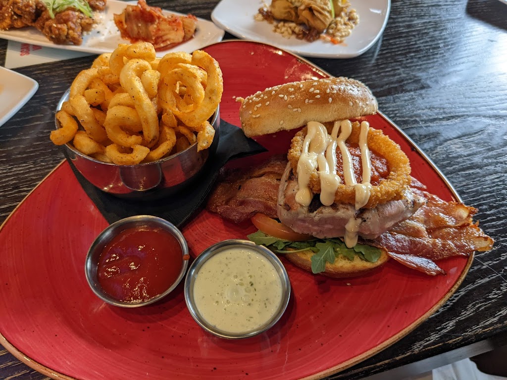 Personas Patio Restaurant And Lounge | 4331 Dominion St, Burnaby, BC V5G 1C7, Canada | Phone: (604) 453-0811