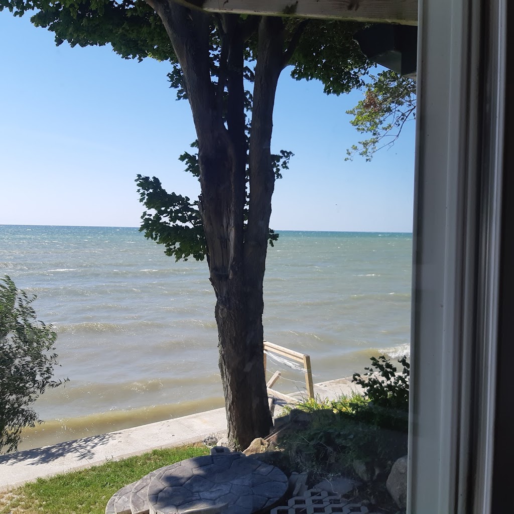 Cabana Lake House | 2114 Lakeshore Rd, Dunnville, ON N1A 2W8, Canada | Phone: (905) 691-7362