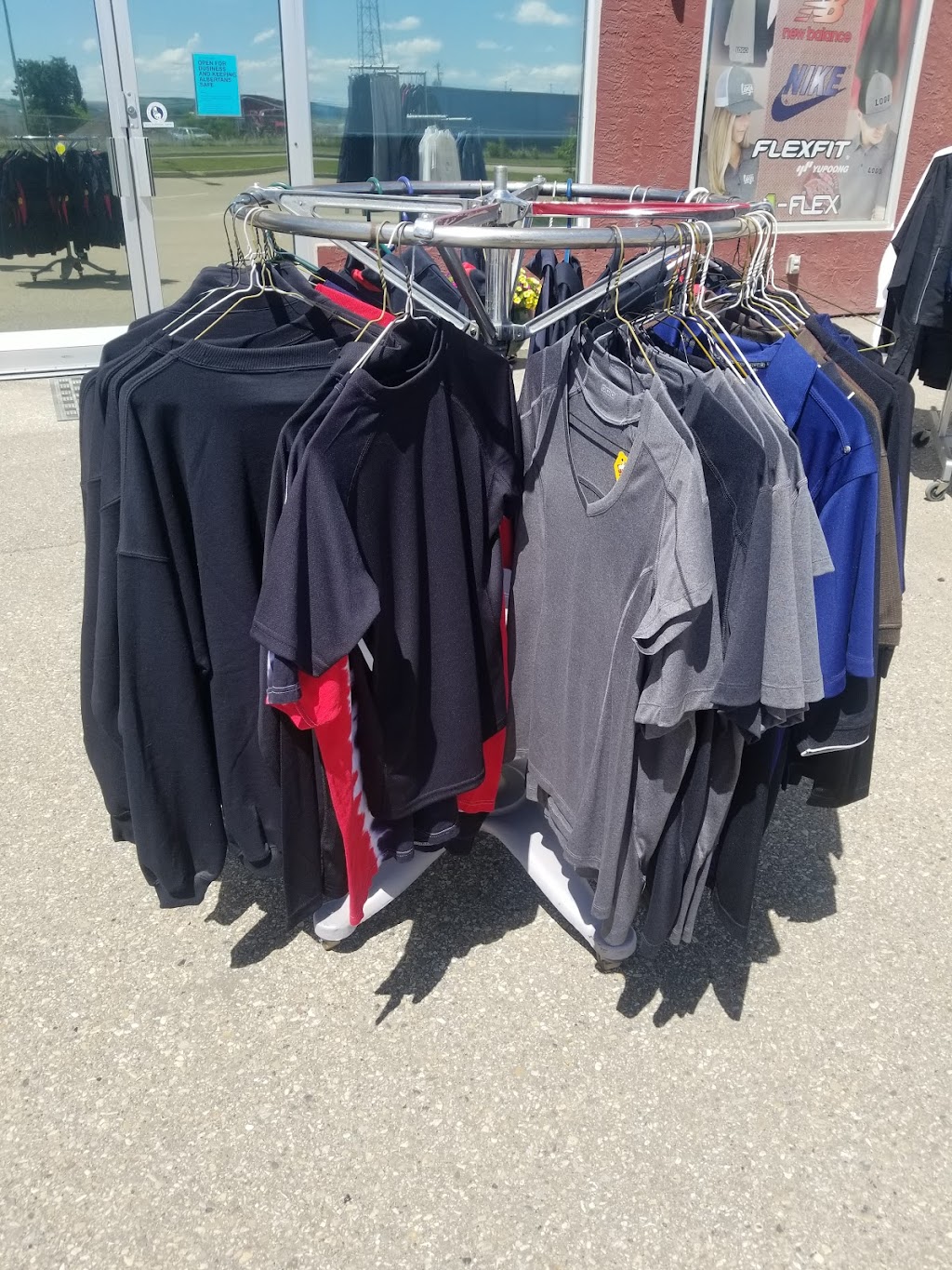 All Sports Cresting | 4718 AB-2A, Lacombe, AB T4L 1H4, Canada | Phone: (403) 782-6681