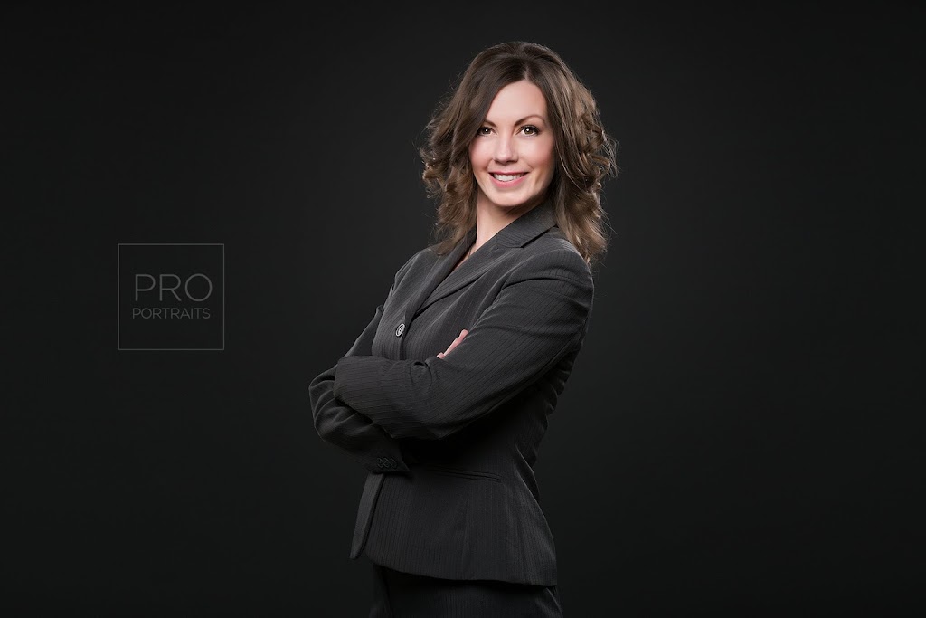 PRO Portraits Canada | 5700 Timberlea Blvd, Mississauga, ON L4W 5B9, Canada | Phone: (647) 505-1876