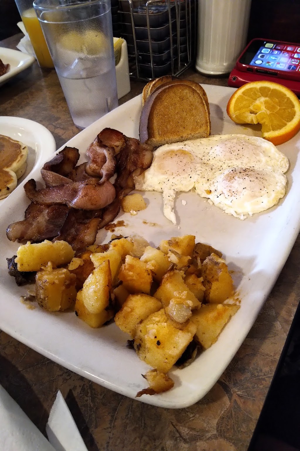 Eggsmart | 40 Bolton St, Bobcaygeon, ON K0M 1A0, Canada | Phone: (705) 731-0101