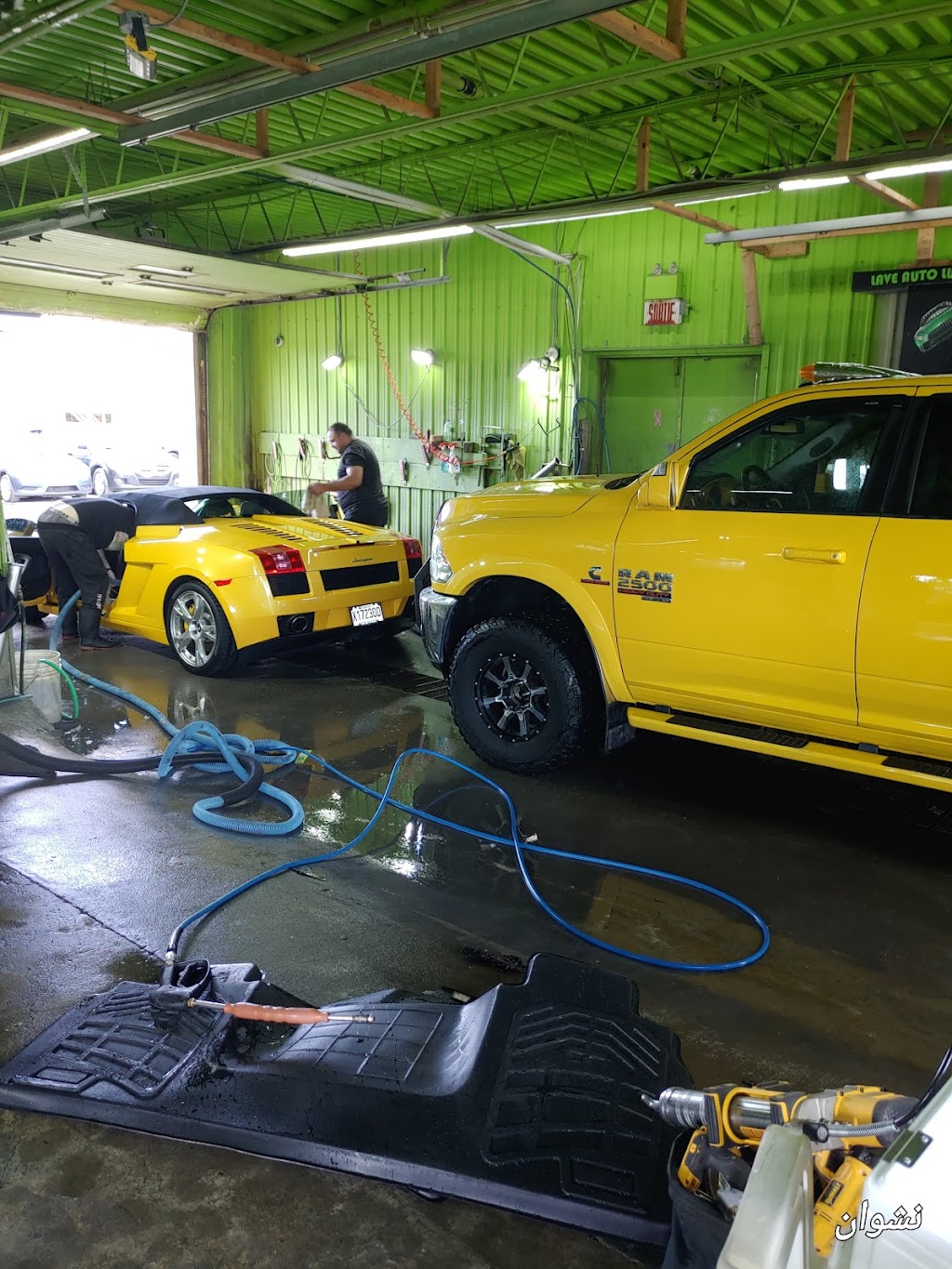 LAVE AUTO AUTO LUXX 440 | 2539 Bd du Curé-Labelle, Laval, QC H7T 1R6, Canada | Phone: (514) 662-7767