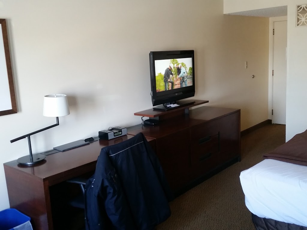 Travelodge by Wyndham Calgary South | 7012 Macleod Trail S, Calgary, AB T2H 0L3, Canada | Phone: (403) 253-1111