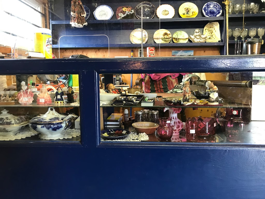 Bayview Antiques | 10054 Prince Edward Island Rte. 6, Stanley Bridge, PE C0A 1M0, Canada | Phone: (902) 886-2356