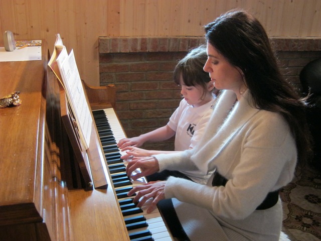 Private music lessons. Guitar, Piano, Music theory, RCM and McGi | 4208 Rue Gamelin, Pierrefonds, QC H9H 4B9, Canada | Phone: (514) 781-4338