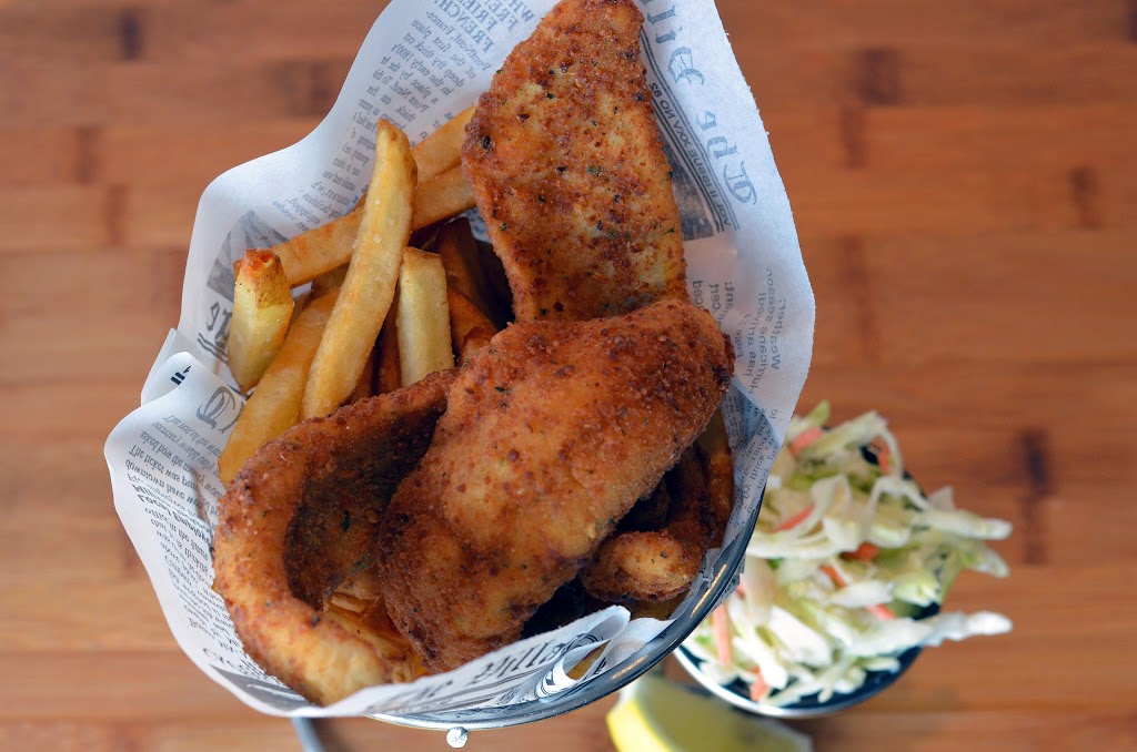 Sandbar Waterfront Grill | 930 Old Tecumseh Rd, Belle River, ON N0R 1A0, Canada | Phone: (519) 979-5624