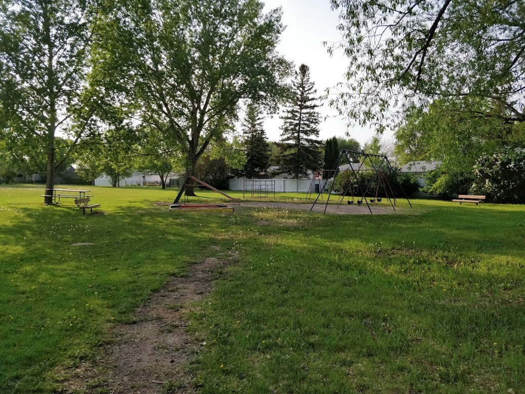 Bedson Park | Winnipeg, MB R3K 1S1, Canada