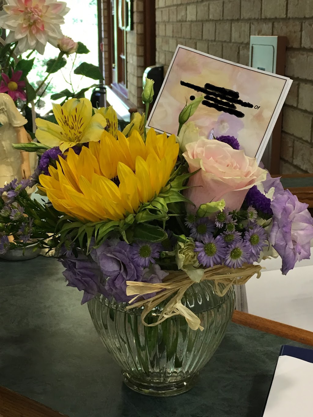 Pattis Flower Boutique | 259 Grange Rd Unit 5, Guelph, ON N1E 6R5, Canada | Phone: (519) 822-0101