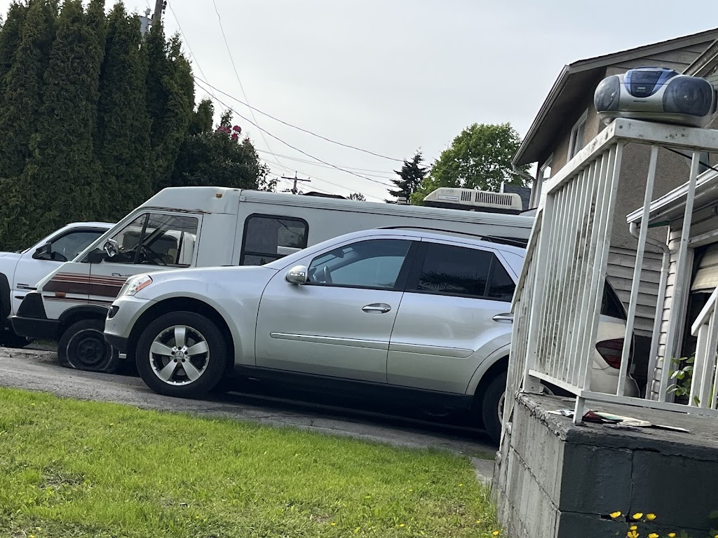 Eagle scrap car removal cash for cars | 1655 Booth Ave, Coquitlam, BC V3K 1B8, Canada | Phone: (604) 710-2767