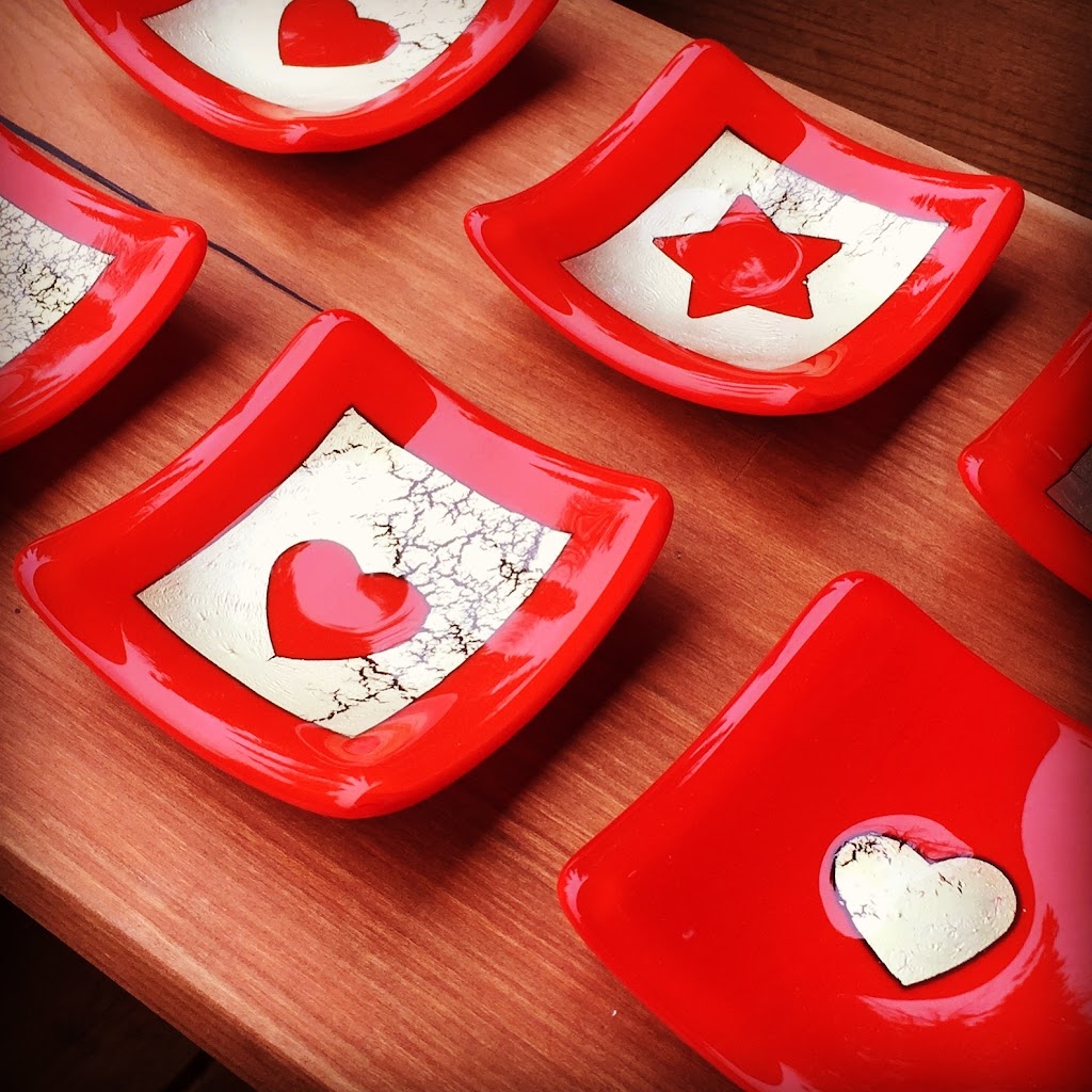 Fireworx Glass Studio | 5333 Headquarters Rd, Courtenay, BC V9J 1M1, Canada | Phone: (808) 382-3095