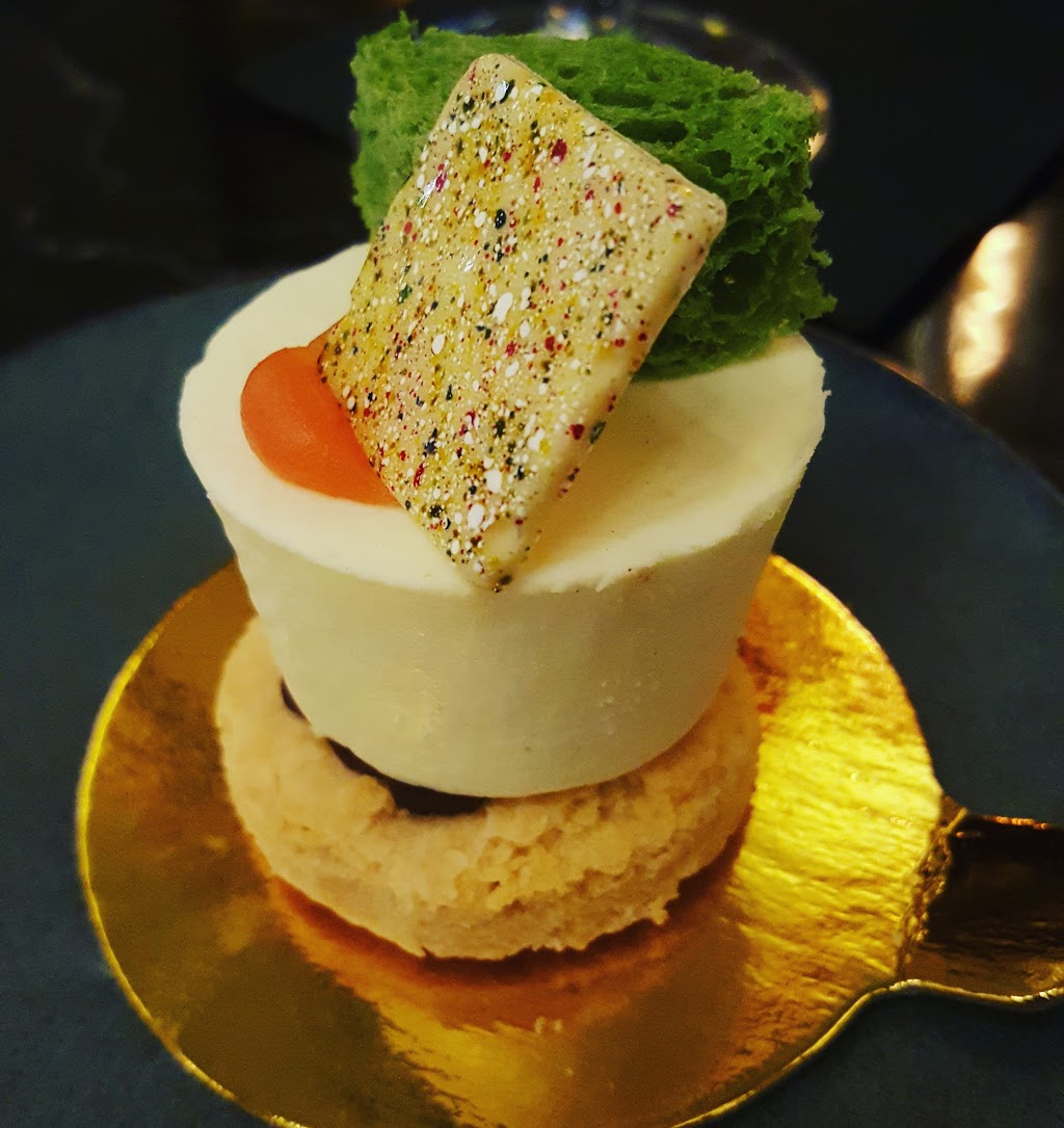 OAK + CRU Social Kitchen & Wine Bar | 1310 Water St, Kelowna, BC V1Y 9P3, Canada | Phone: (250) 869-3508