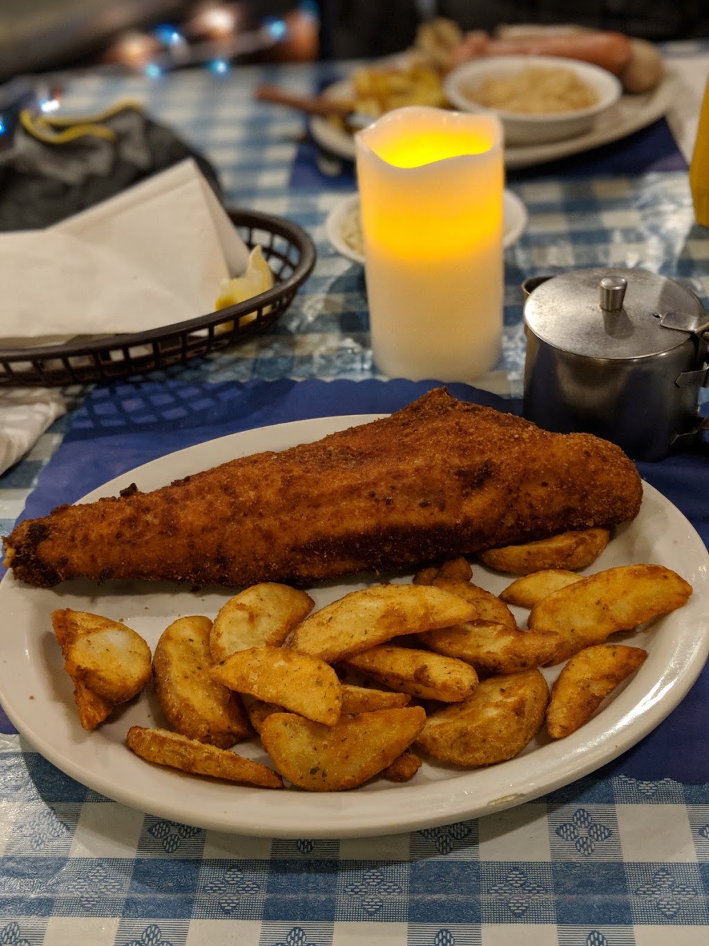 Scharfs German Restaurant und Bar | 2683 Clinton St, West Seneca, NY 14224, USA