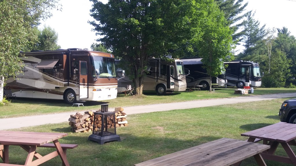 Camping Domaine Du Repos | 1400 Rue du Repos, Drummondville, QC J2B 8T4, Canada | Phone: (819) 478-1758