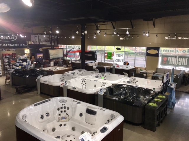 Jacuzzi Vaughan | 3110 Rutherford Rd, Concord, ON L4K 0B1, Canada | Phone: (289) 472-5066