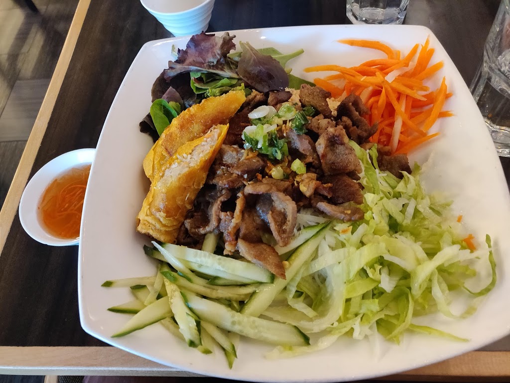 SAIGON Bistro Restaurant | 122 Atlantic Ave, Toronto, ON M6K 1X9, Canada | Phone: (647) 349-2492