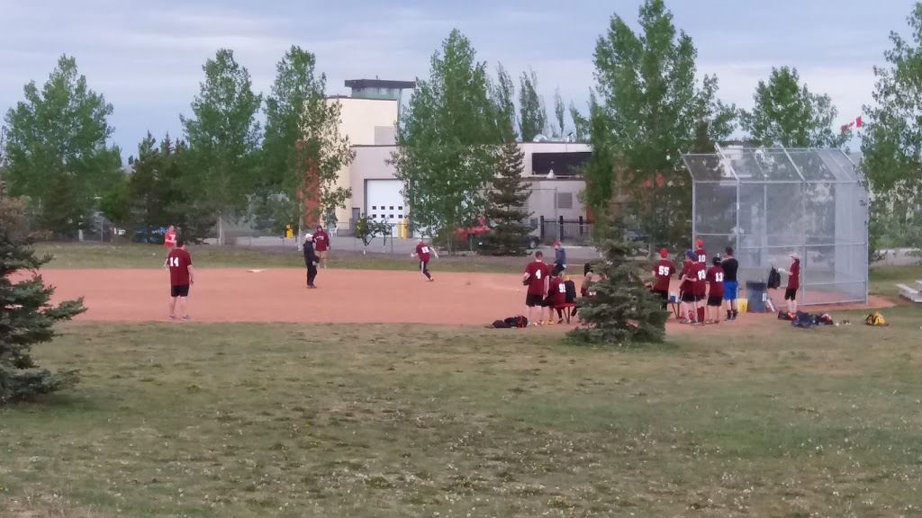 Poplar District Park | 8403 167 Ave NW, Edmonton, AB T5Z 0B3, Canada | Phone: (780) 457-0948