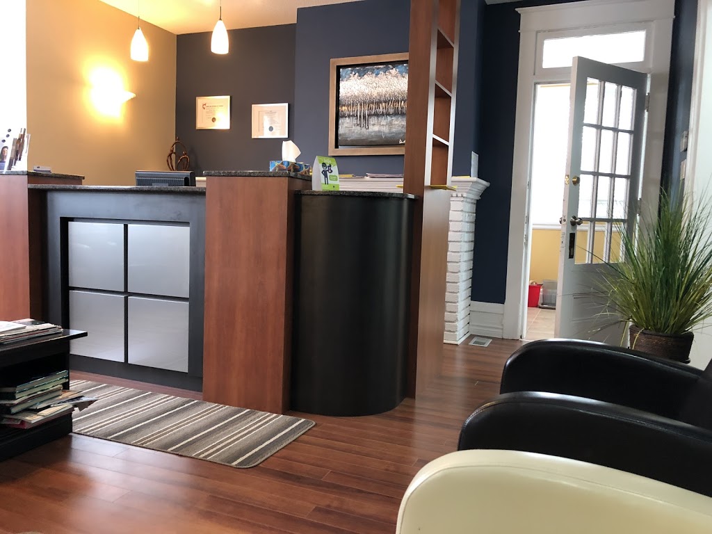 Dr Guy Lacoste | 565 Avenue de Buckingham, Gatineau, QC J8L 2H2, Canada | Phone: (819) 986-5566
