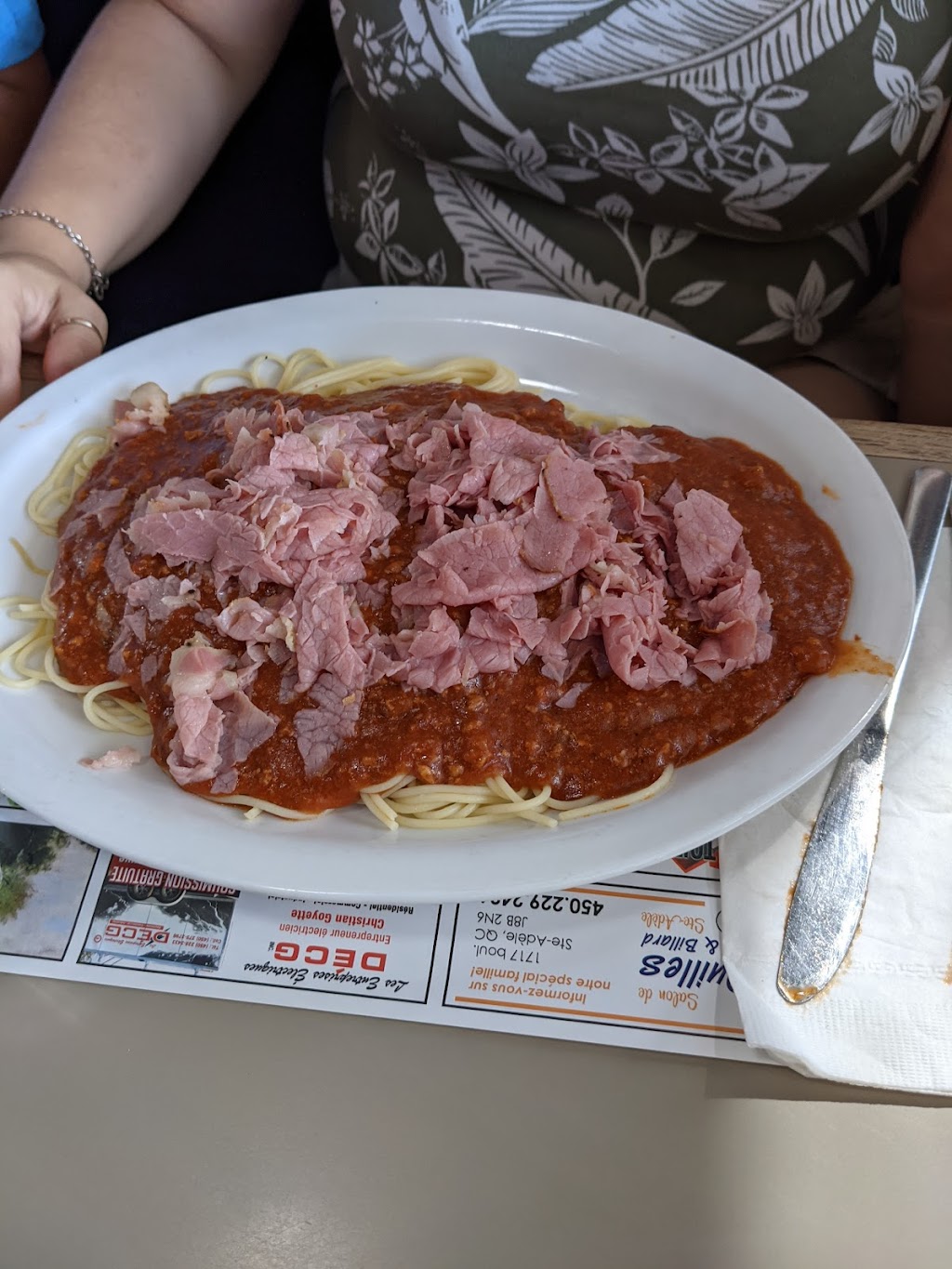 Restaurant Le Fumet | 550 Rue Principale E, Sainte-Agathe-des-Monts, QC J8C 1K9, Canada | Phone: (819) 326-5565