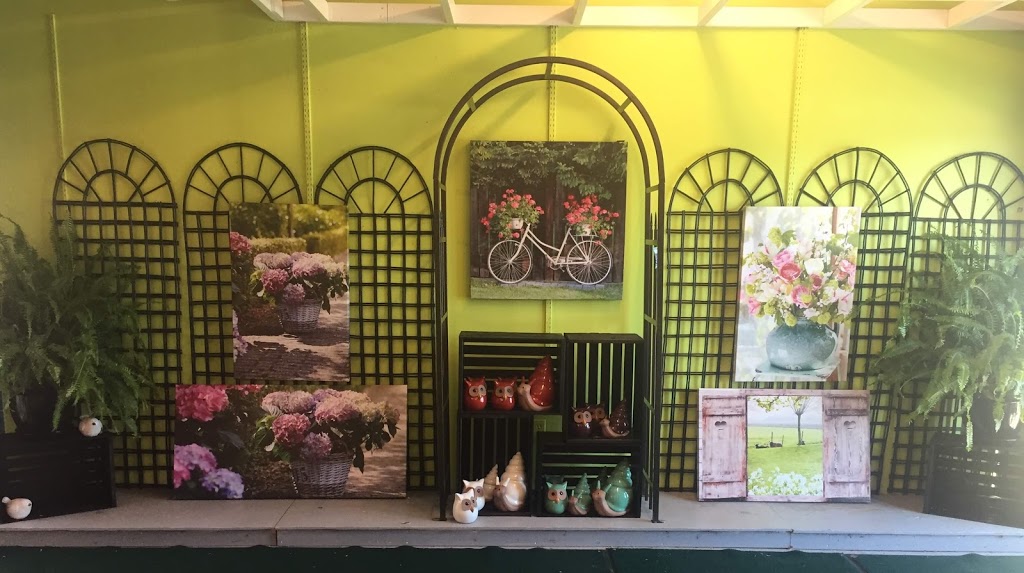 Lakeland Plant World | 909 Main St, Dartmouth, NS B2W 3V2, Canada | Phone: (902) 435-1983