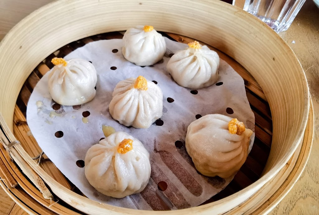 1/2 Bistro One Half 小伴 | 3540 Bayview St, Richmond, BC V7E 5W3, Canada | Phone: (604) 448-7930
