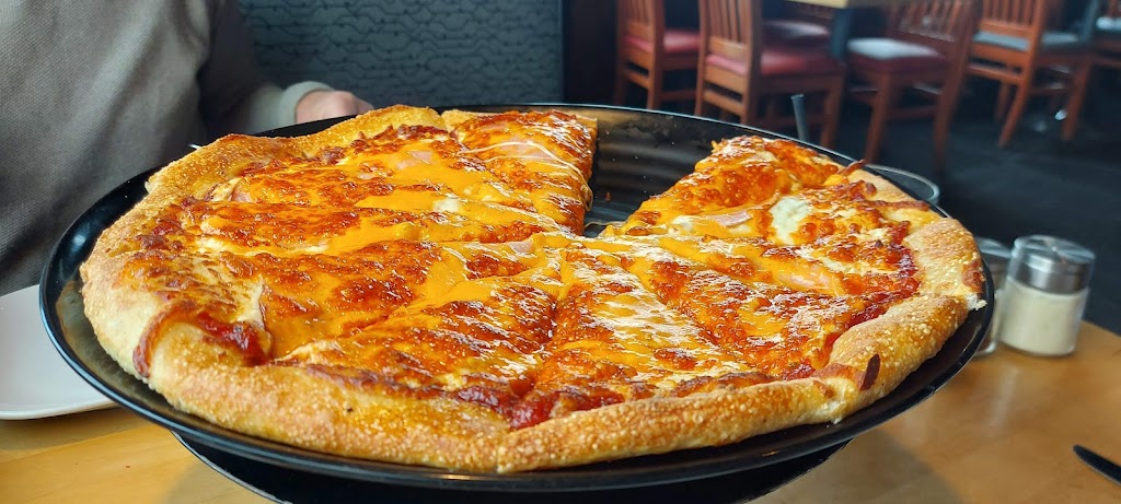 Boston Pizza | 3550 Johnston Rd Unit 100, Port Alberni, BC V9Y 7X1, Canada | Phone: (250) 723-2622