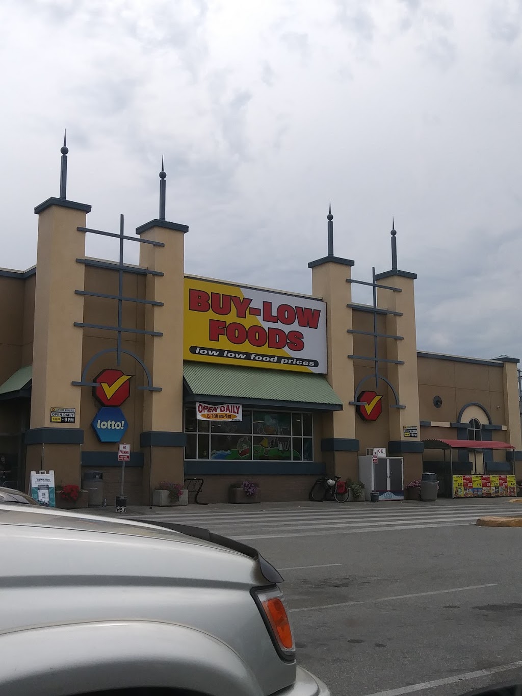 Buy-Low Foods | 9129 Main St Unit #3, Osoyoos, BC V0H 1V0, Canada | Phone: (250) 495-5355