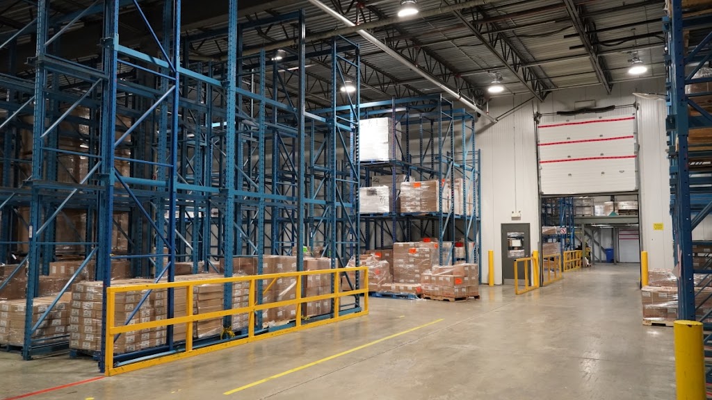 5250 JA Bombardier Entrepot Réfrigéré | 5250 Rue J.-A.- Bombardier, Saint-Hubert, QC J3Z 1H1, Canada | Phone: (514) 447-9358