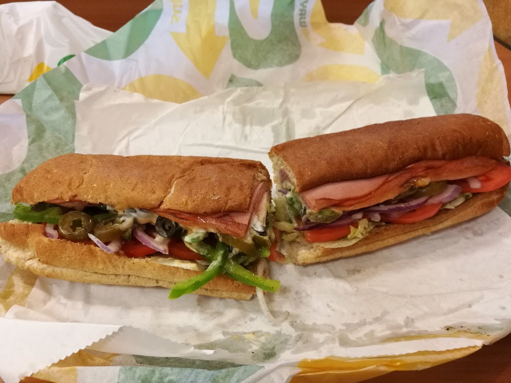 Subway | 1899 Brock Rd, Pickering, ON L1V 4H7, Canada | Phone: (905) 619-9436