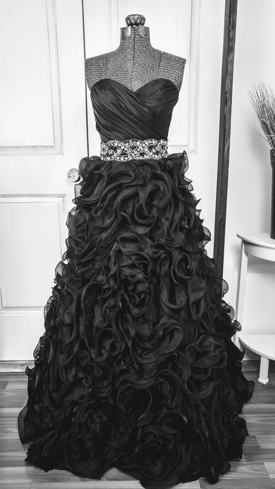 The Dressy Attic | ~Appointment Only~, 3602 Sylvan Place, Abbotsford, BC V2T 6V6, Canada | Phone: (604) 615-7600