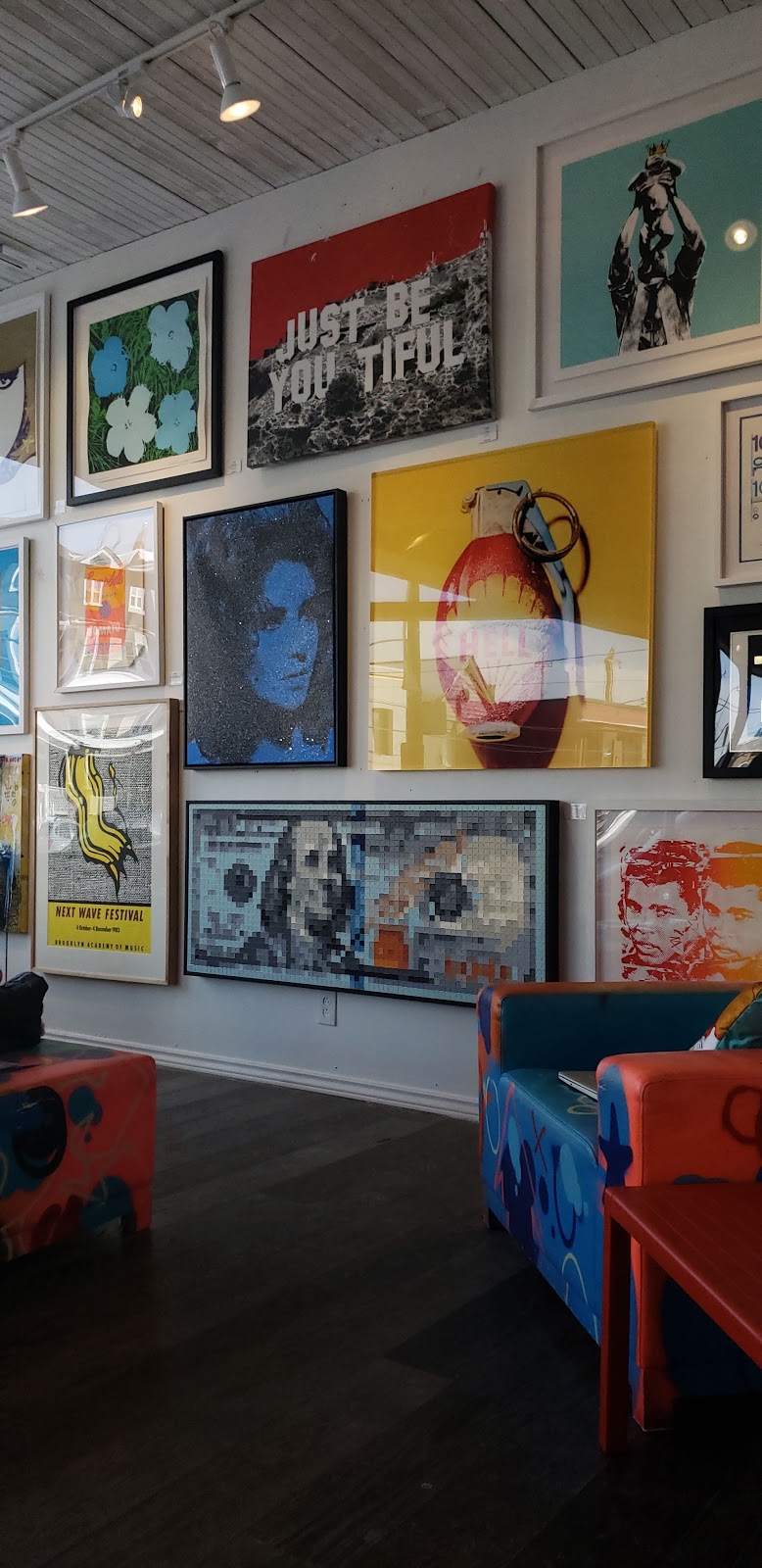 Struck Contemporary | 365 Dupont St, Toronto, ON M5R 1W2, Canada | Phone: (416) 928-1777