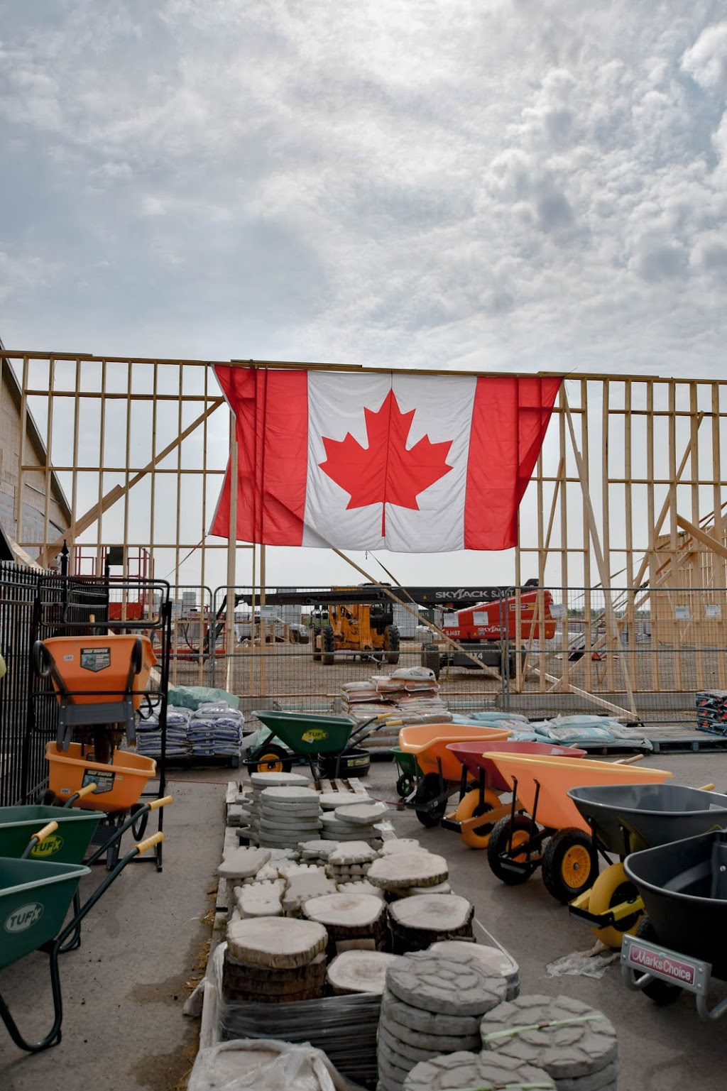 Watford Home Hardware Building Centre | 7885 Industrial Dr, Watford, ON N0M 2S0, Canada | Phone: (519) 849-2219