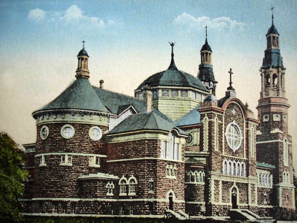 Léglise de Louiseville ( Saint-Antoine-de-Padoue ) | 50 Avenue St Laurent, Louiseville, QC J5V 1J4, Canada