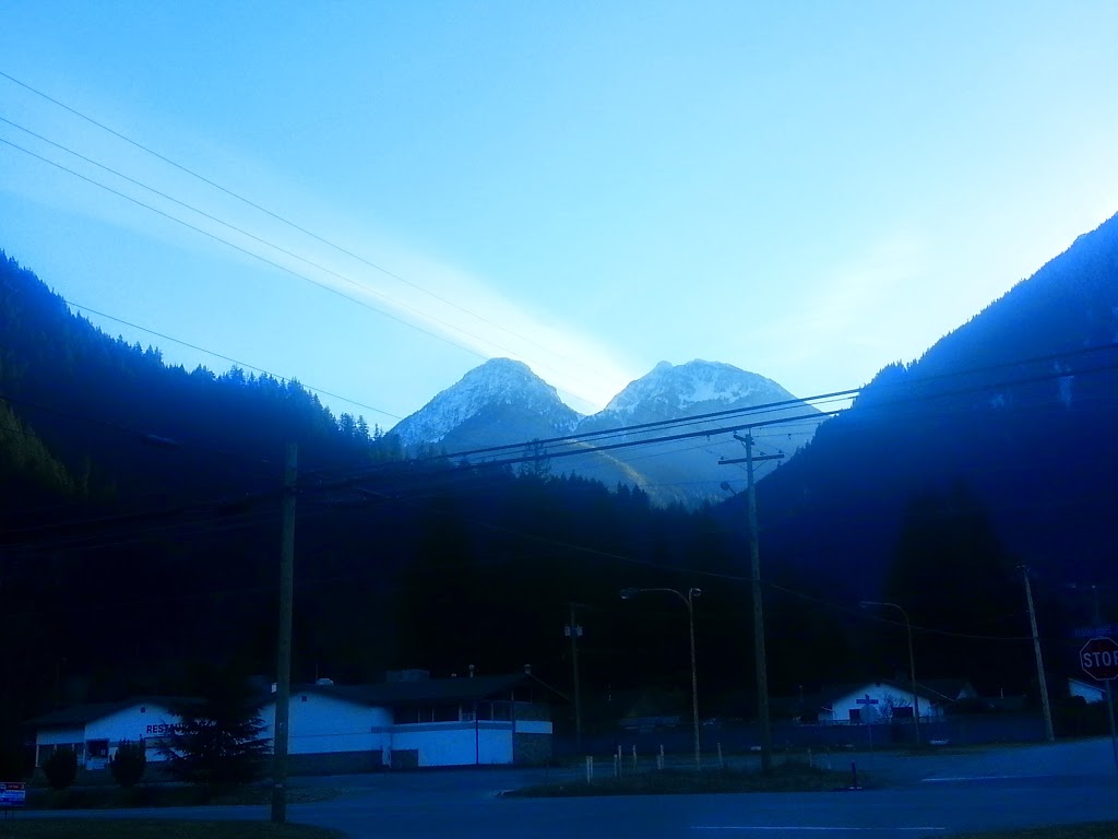 Esso | 19959 Silverview Rd, Hope, BC V0X 1L0, Canada | Phone: (604) 869-9999
