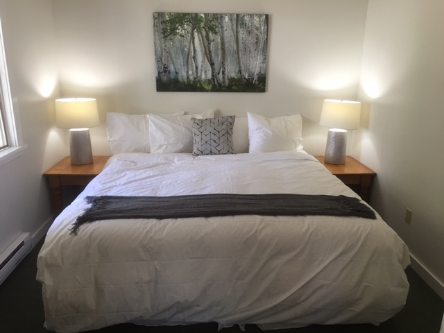 Lakeshore on Salt Spring | 175 Suffolk Rd, Salt Spring Island, BC V8K 1L9, Canada | Phone: (250) 537-2214