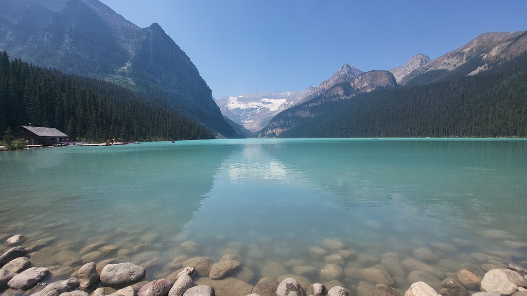 Lake Louise Visitor Centre | Samson Mall, 201 Village Rd, Lake Louise, AB T0L 1E0, Canada | Phone: (403) 762-8421
